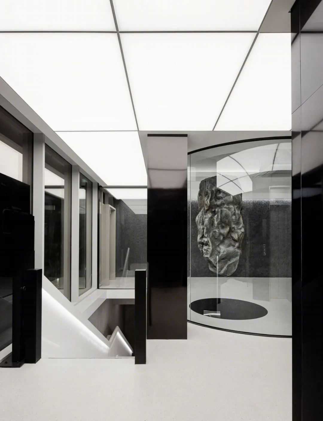 NOIR LARMES 时尚品牌分店丨韩国首尔丨COV STUDIO-28