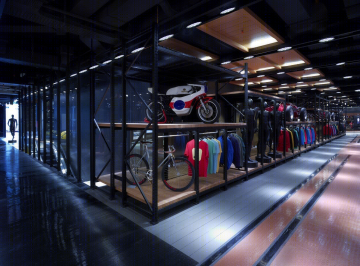 米兰 Pirelli PZero 旗舰店-16