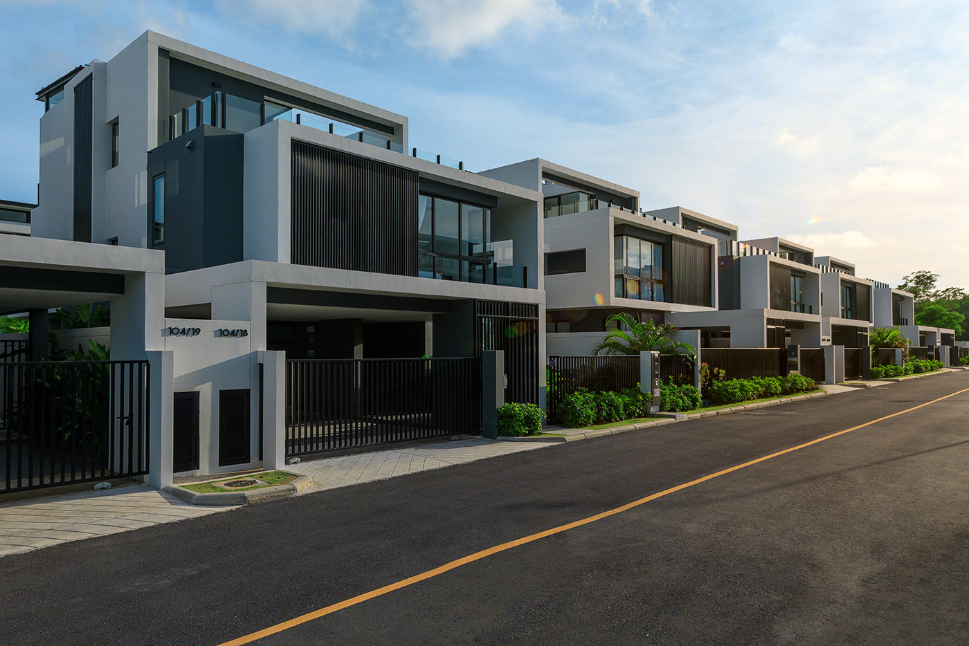 LAGUNA PARK 2 别墅现代设计豪华户型丨Dushenkovskyi-10
