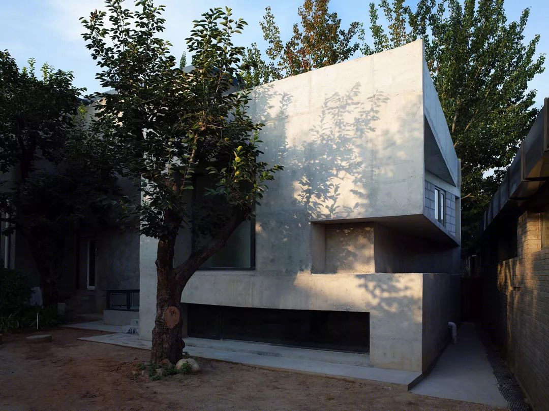 北京上苑宅 | 嵌凿进时间的混凝土住宅-9