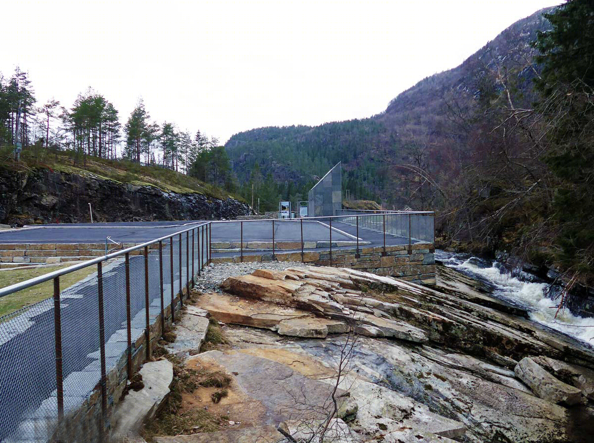 挪威Skjervsfossen峡谷石道-13