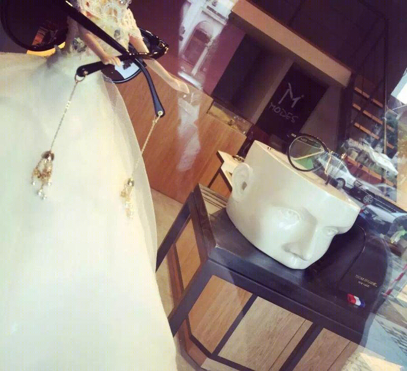 王瑜打造 45㎡年轻活力太阳镜店-7