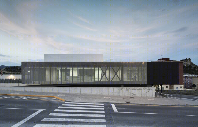 阿利坎特警察局和多功能空间丨Daniel Marti & Natolia Ferrer arquitectos-12