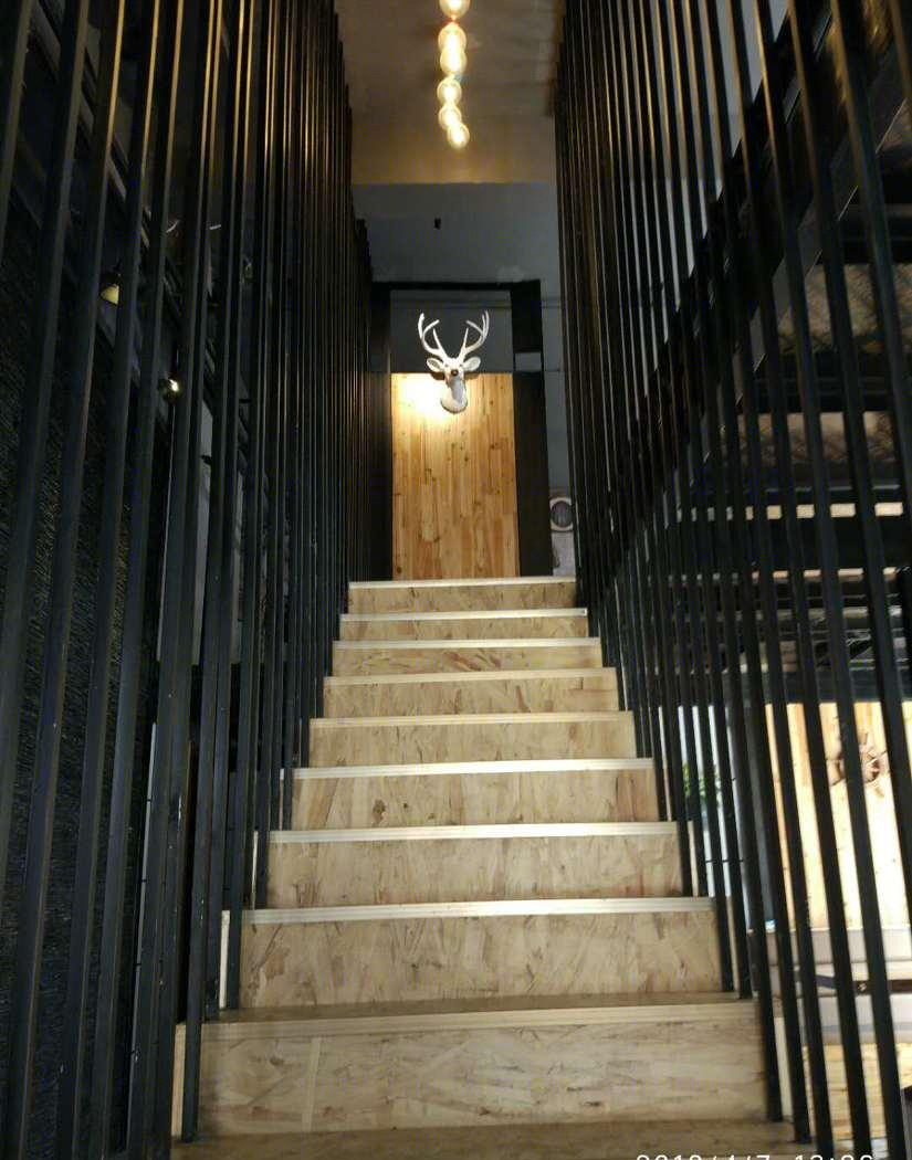 
闲鱼烤鱼店 -9