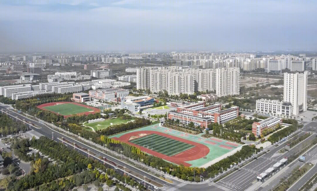 桥上教学楼 盐城外国语学校创新中心丨中国盐城丨Perform普泛建筑-14