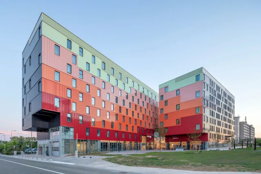 法国彩色立面酒店丨Manuelle Gautrand Architecture-27