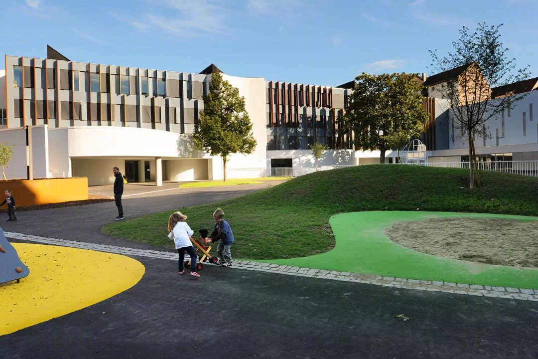 法国 Saint-Jean 学校 | 流动温馨的空间设计-0