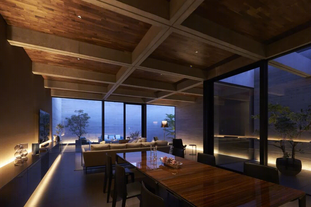 关东 270㎡野兽派美学住宅丨日本丨Apollo Architects & Associates-34