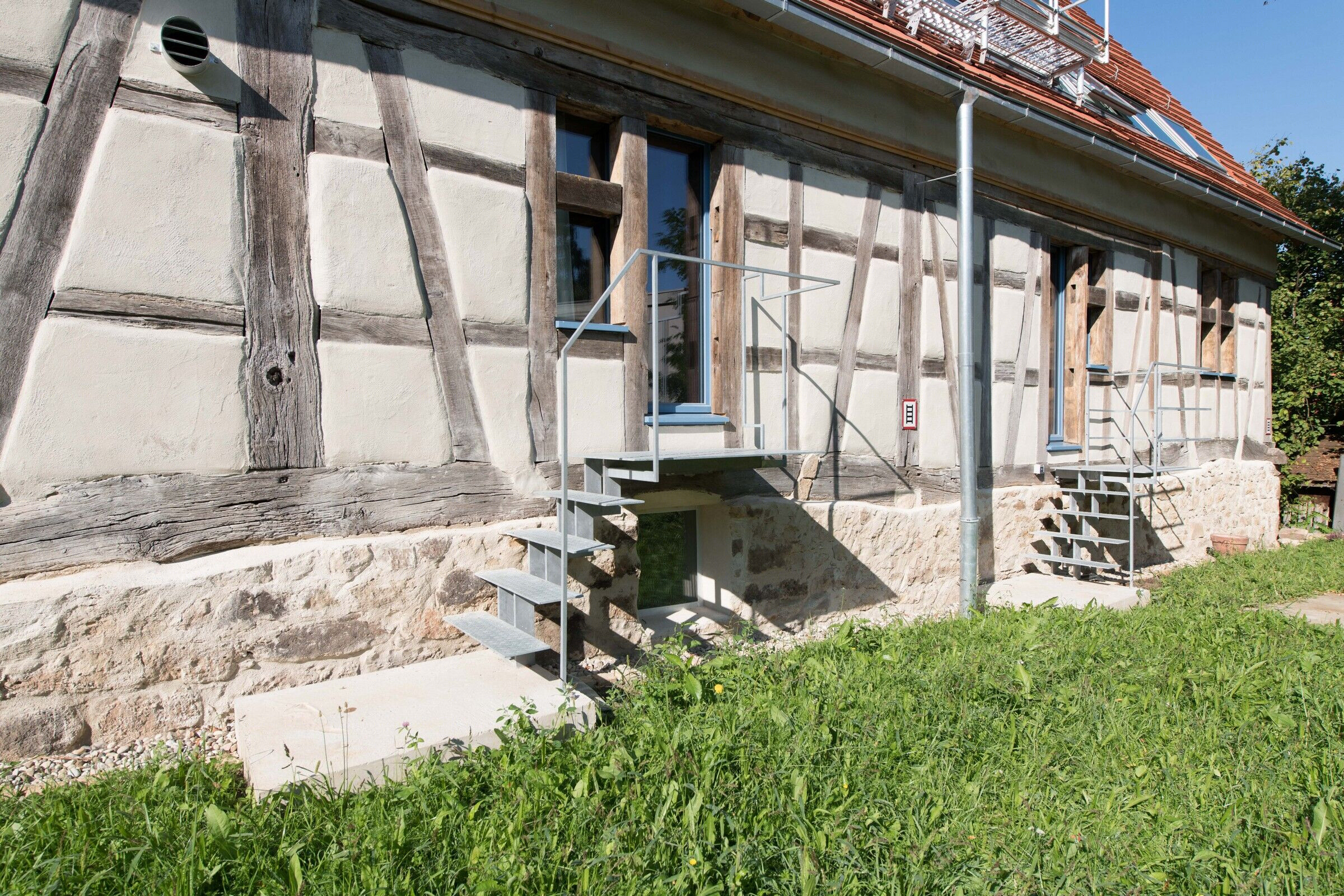 德国蒂宾根市历史悠久的谷仓建筑改造丨Architekturbüro Manderscheid-10