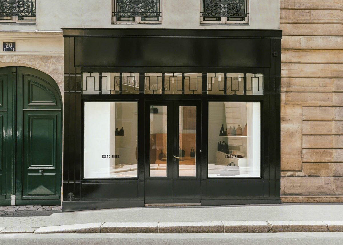 巴黎新开皮具店,几何元素与自然皮革的完美融合-3