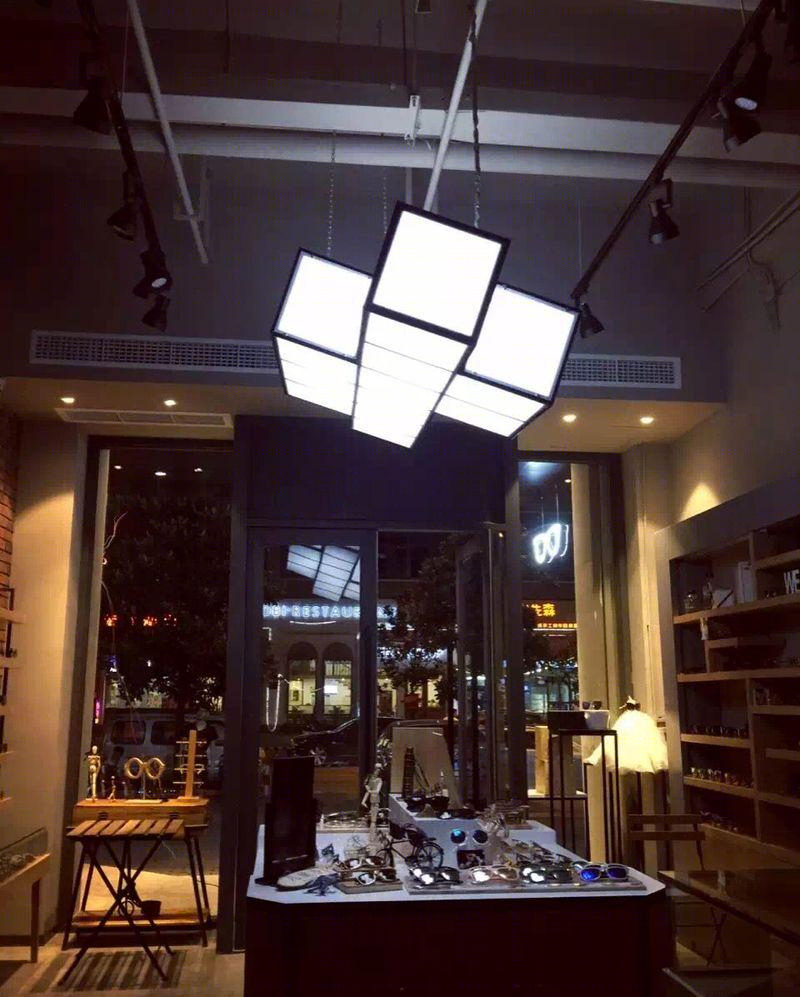王瑜打造 45㎡年轻活力太阳镜店-11