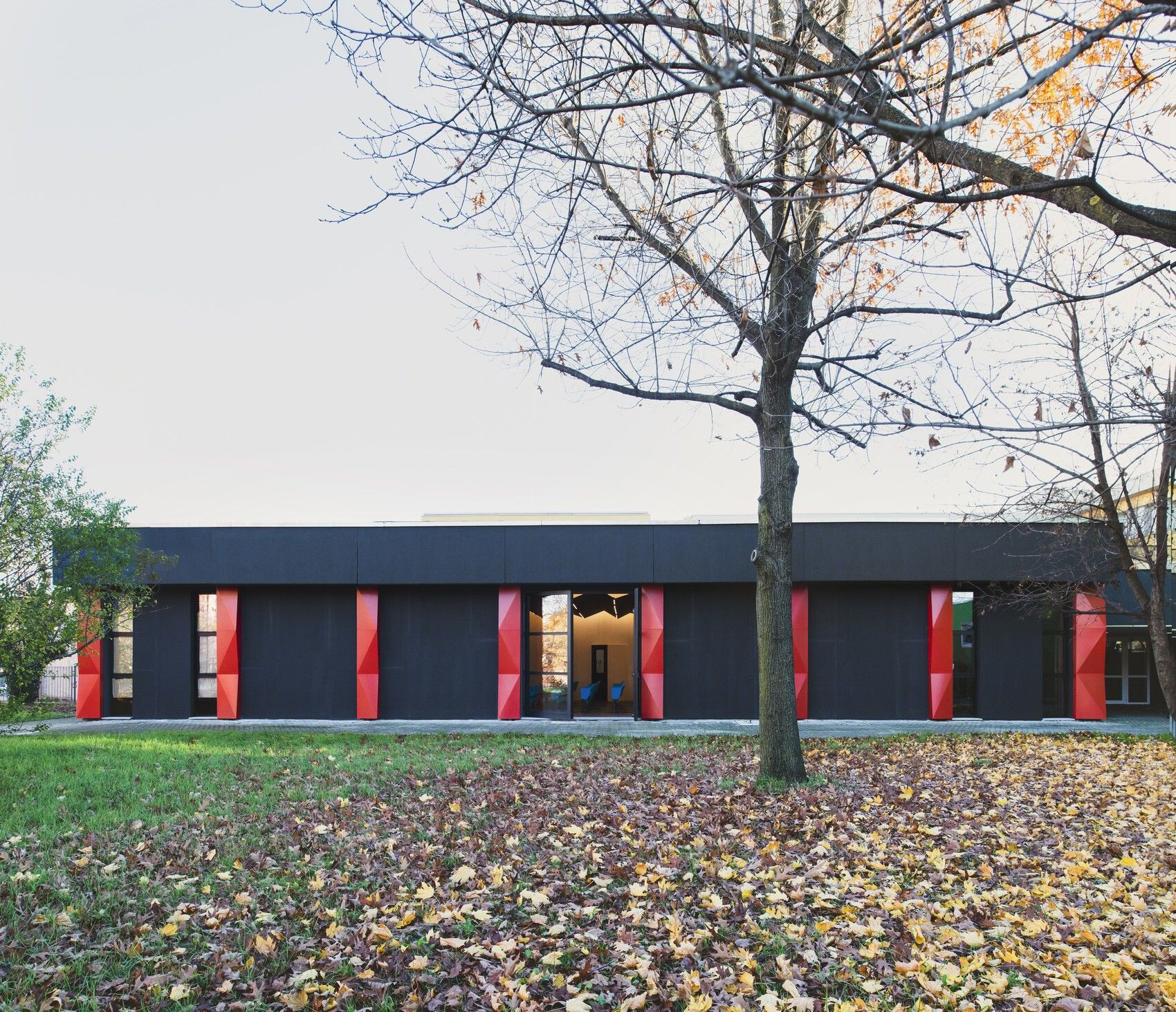 SBG Architetti 翻新意大利 Pregnana Milanese 学校剧院,打造视听盛宴-7