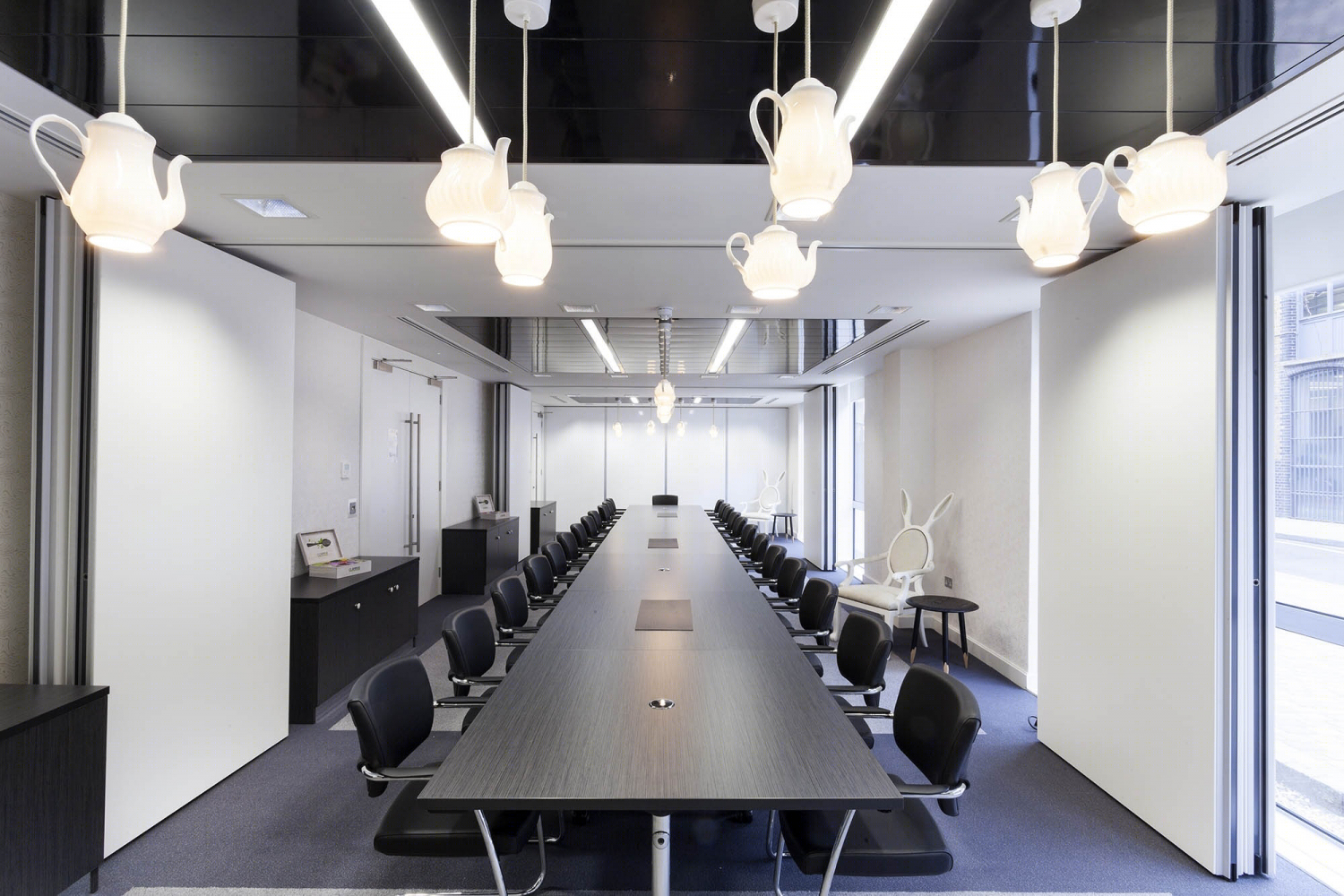 伦敦 Office Space in Town 的“爱丽丝梦游仙境”办公空间-14