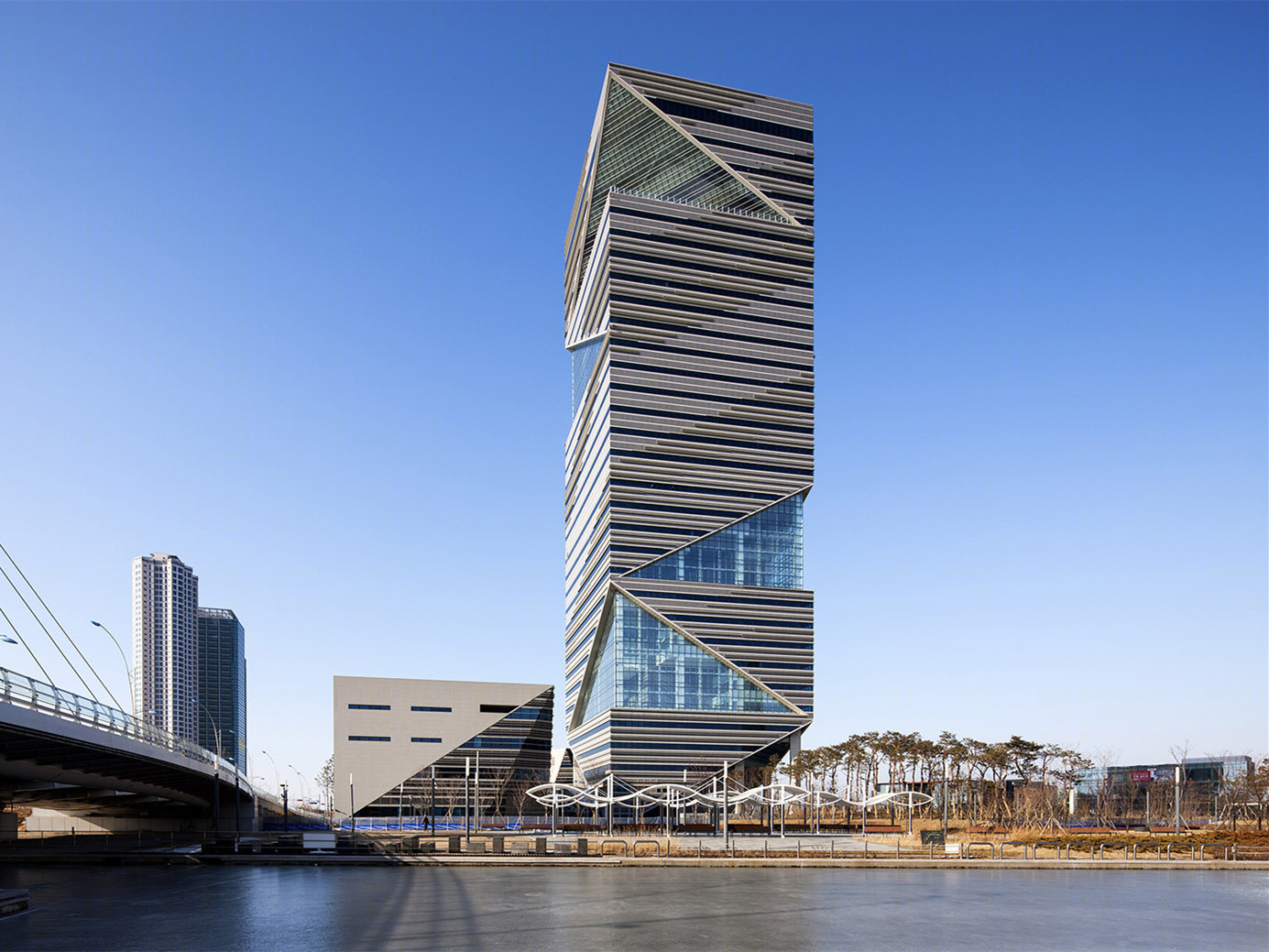 韩国G·塔(G·Tower)丨HAEAHN Architecture + Designcamp Moonpark dmp + Gyung Sung Architects + TCMC Architects & Engineers-8