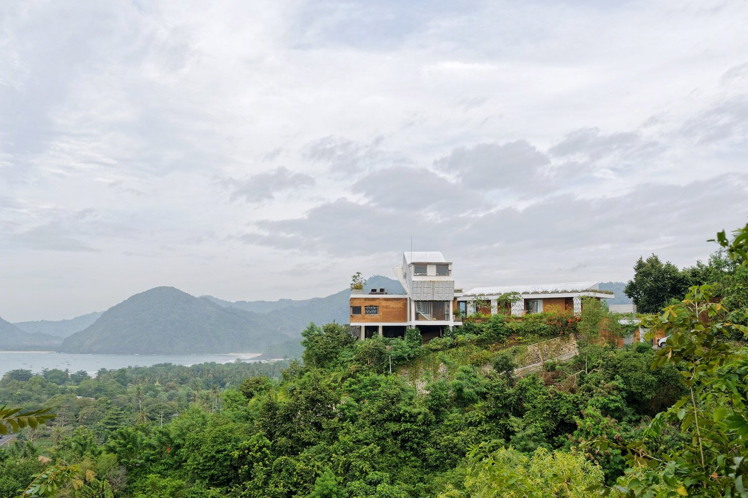 印尼龙目岛山地住宅-5