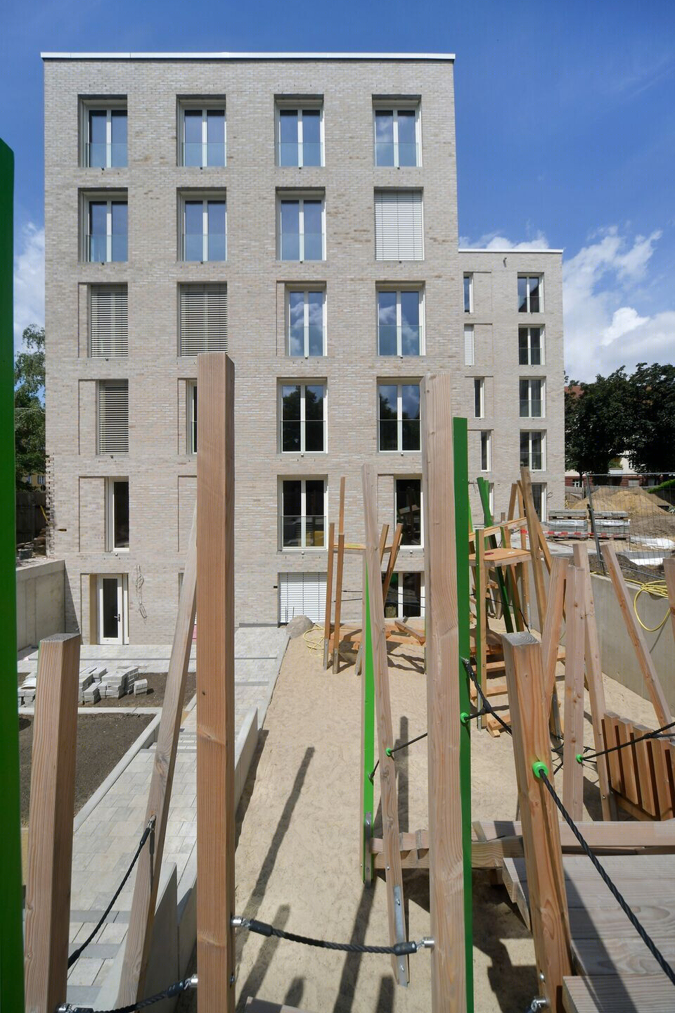 柏林工业大学办公与托儿所建筑设计丨德国柏林-9
