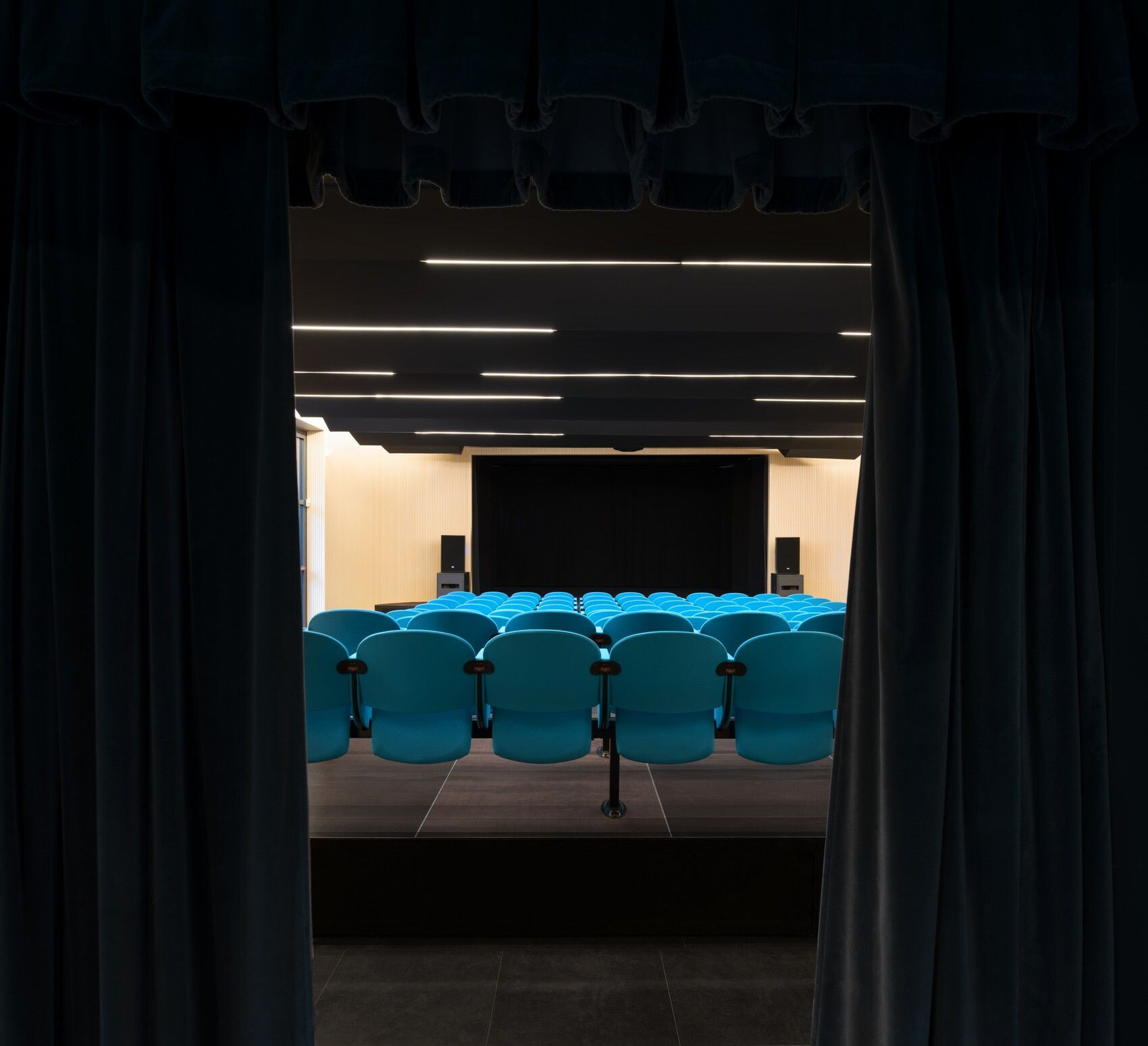 SBG Architetti 翻新意大利 Pregnana Milanese 学校剧院,打造视听盛宴-9