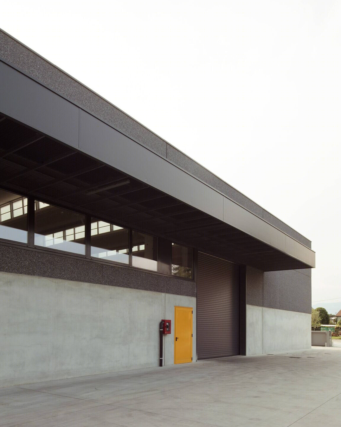 工业建筑的时尚转型丨意大利丨Didonè Comacchio Architects-13