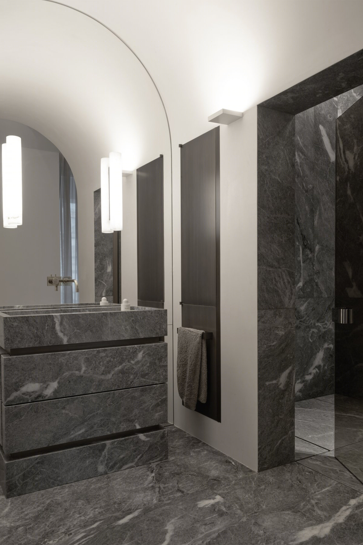 Penthouse Tuymans Arocha Glenn Sestig-6