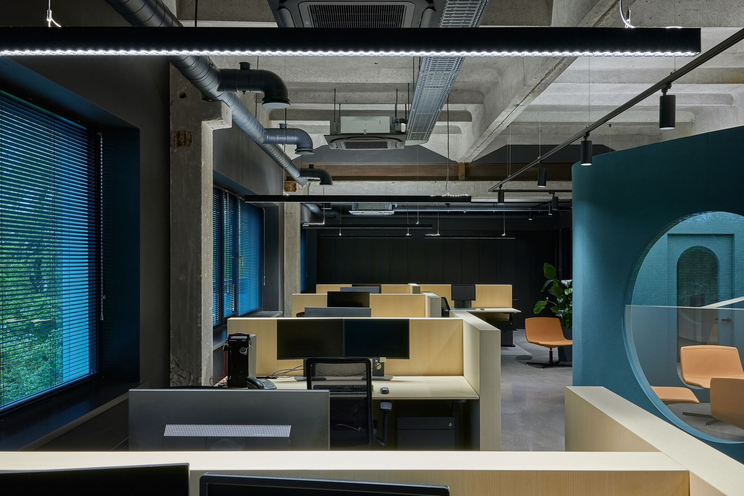 Skuba Office · 暗色调的科技感办公空间丨立陶宛维尔纽斯丨HEIMA architects-26