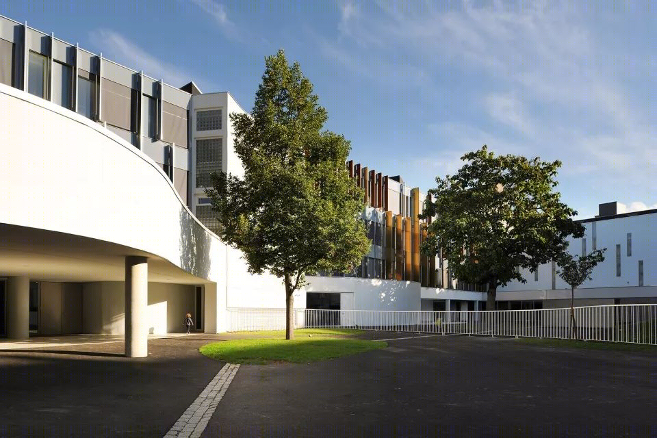 法国 Saint-Jean 学校 | 流动温馨的空间设计-10