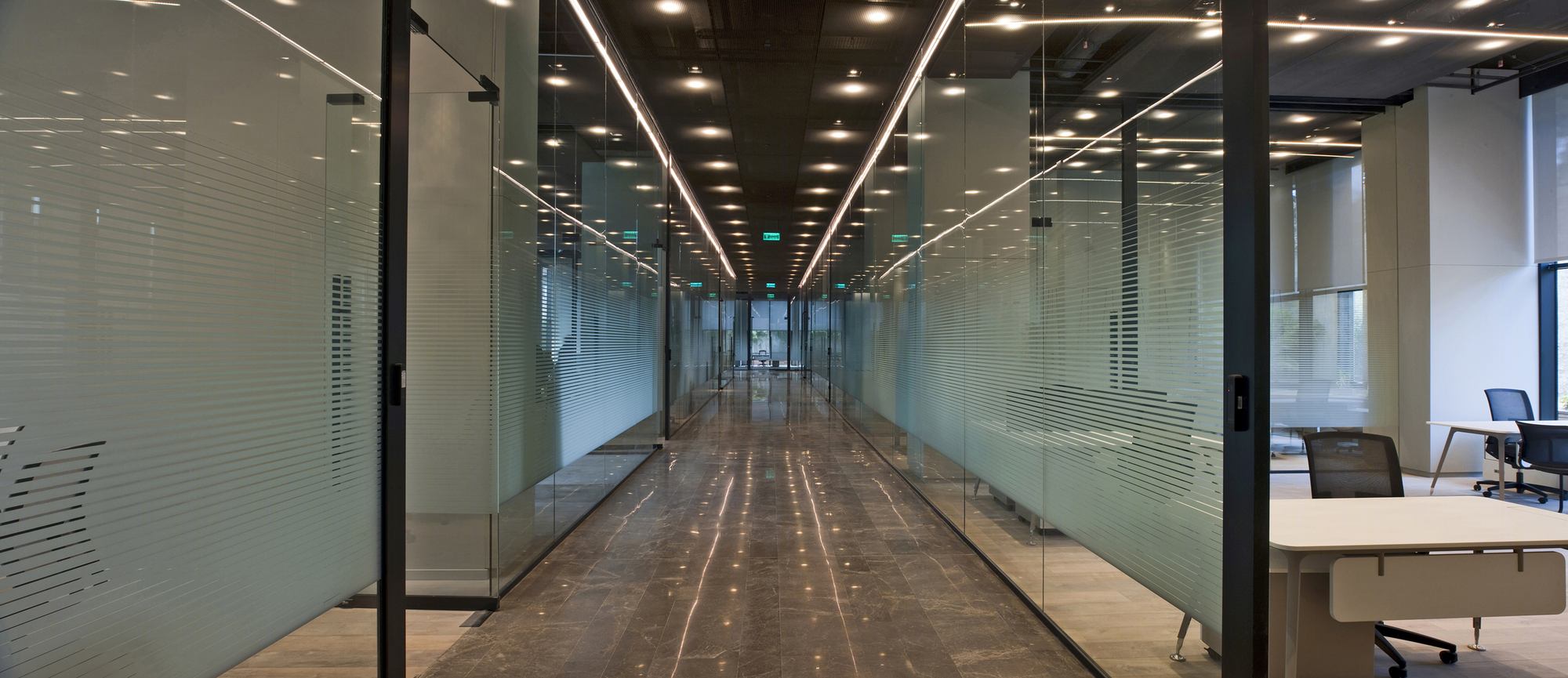 Tabanlıoğlu Architects丨别墅丨土耳其Selcuk Ecza总部-30