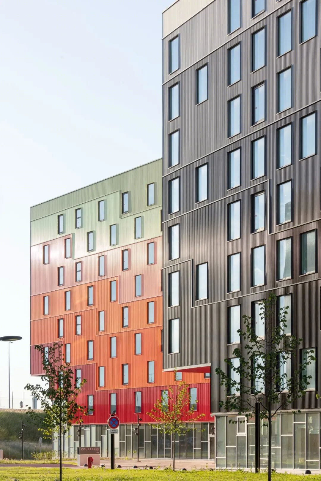 法国彩色立面酒店丨Manuelle Gautrand Architecture-31