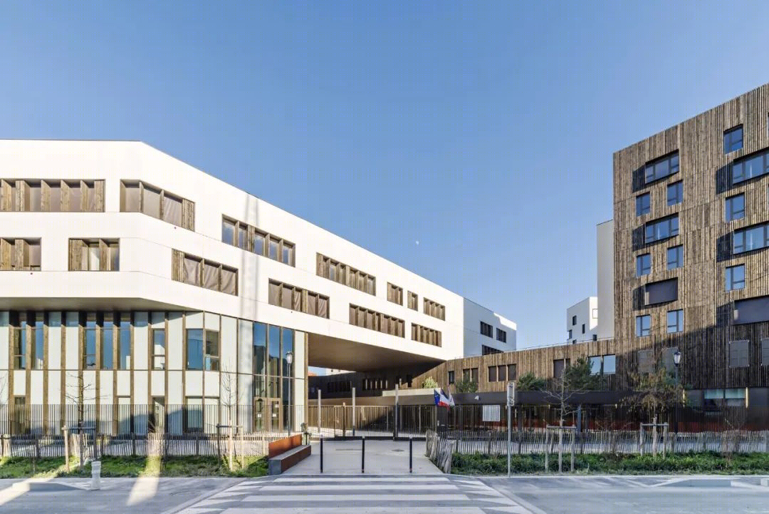 飘动绸带 | 法国中学建筑的室内外一体化设计-0