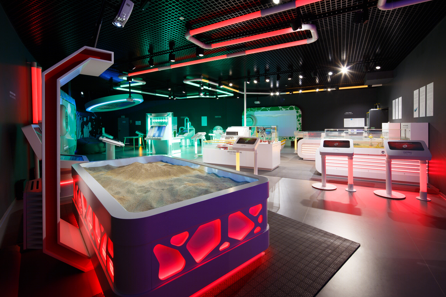 波兰水上运动中心-16