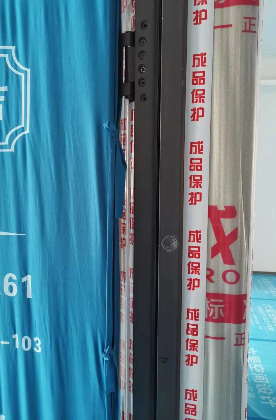 中海九樾三口之家 · 简约明亮,空间利用翻倍丨六呈空间设计-73
