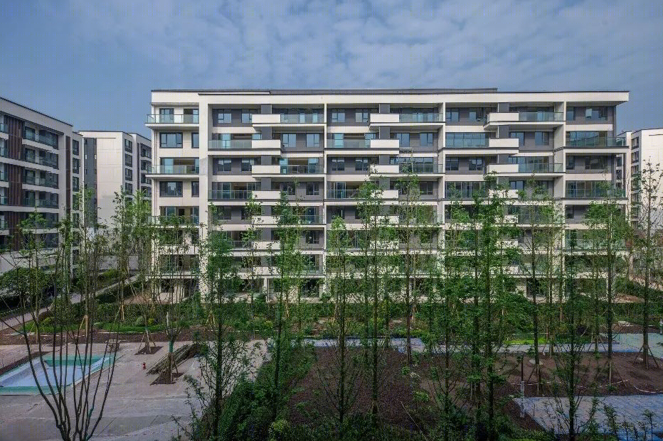 “错层挑高阳台”设计案例丨中国重庆丨各大房企-70