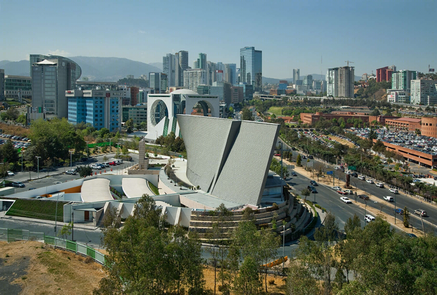 墨西哥 San Josemaría 教堂与社区中心-11