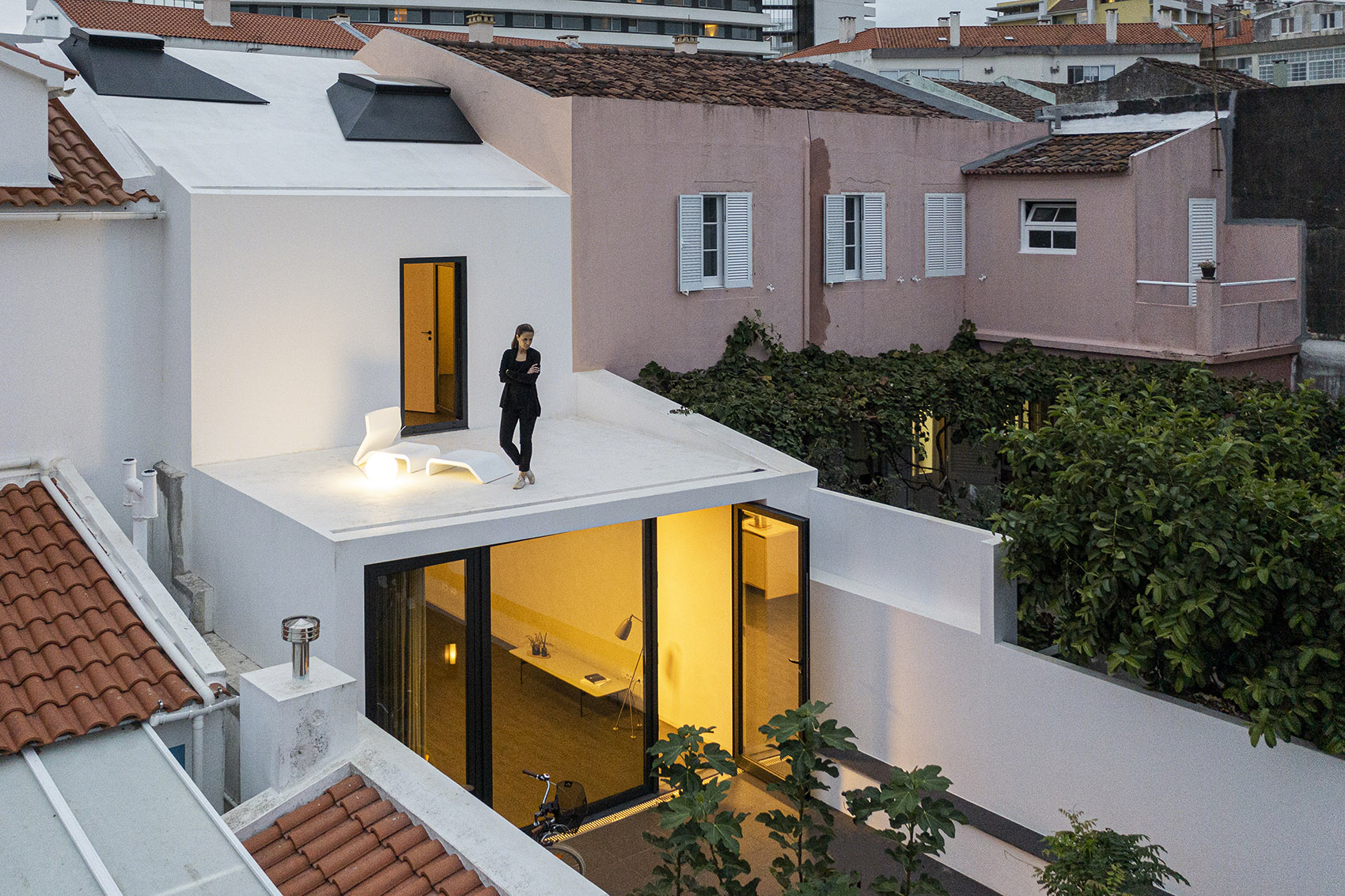 风车住宅丨葡萄牙蓬塔德尔加达丨Ivo Tavares Studio-5