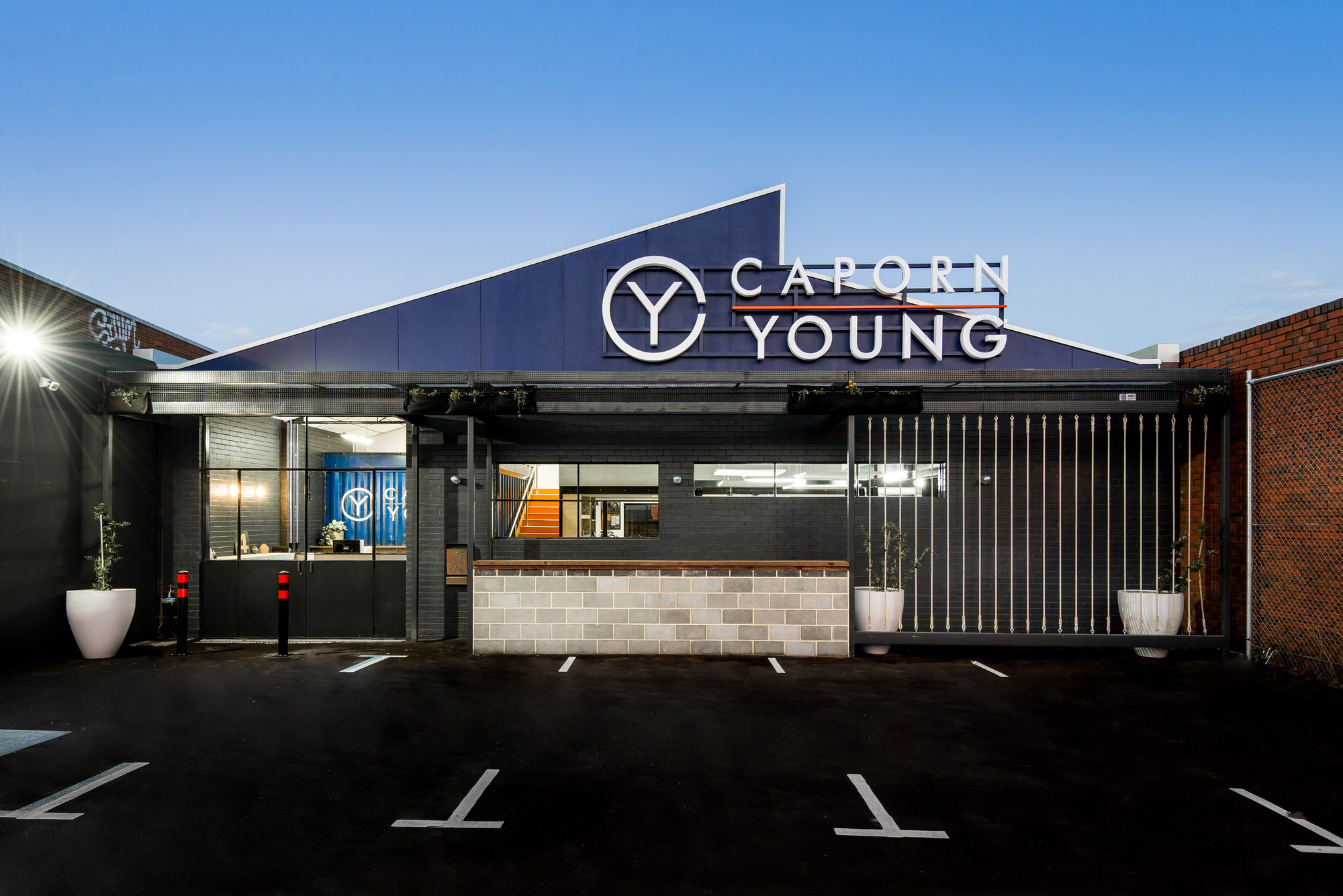 澳大利亚 Caporn Young 公司仓库改造办公室-33