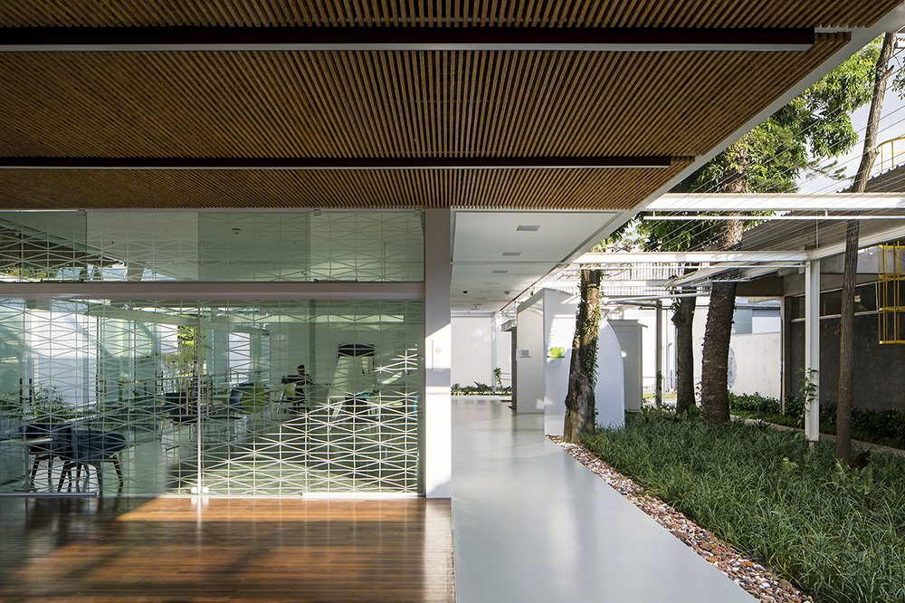 巴西绿色生态商业建筑丨LoebCapote Arquitetura e Urbanismo-22