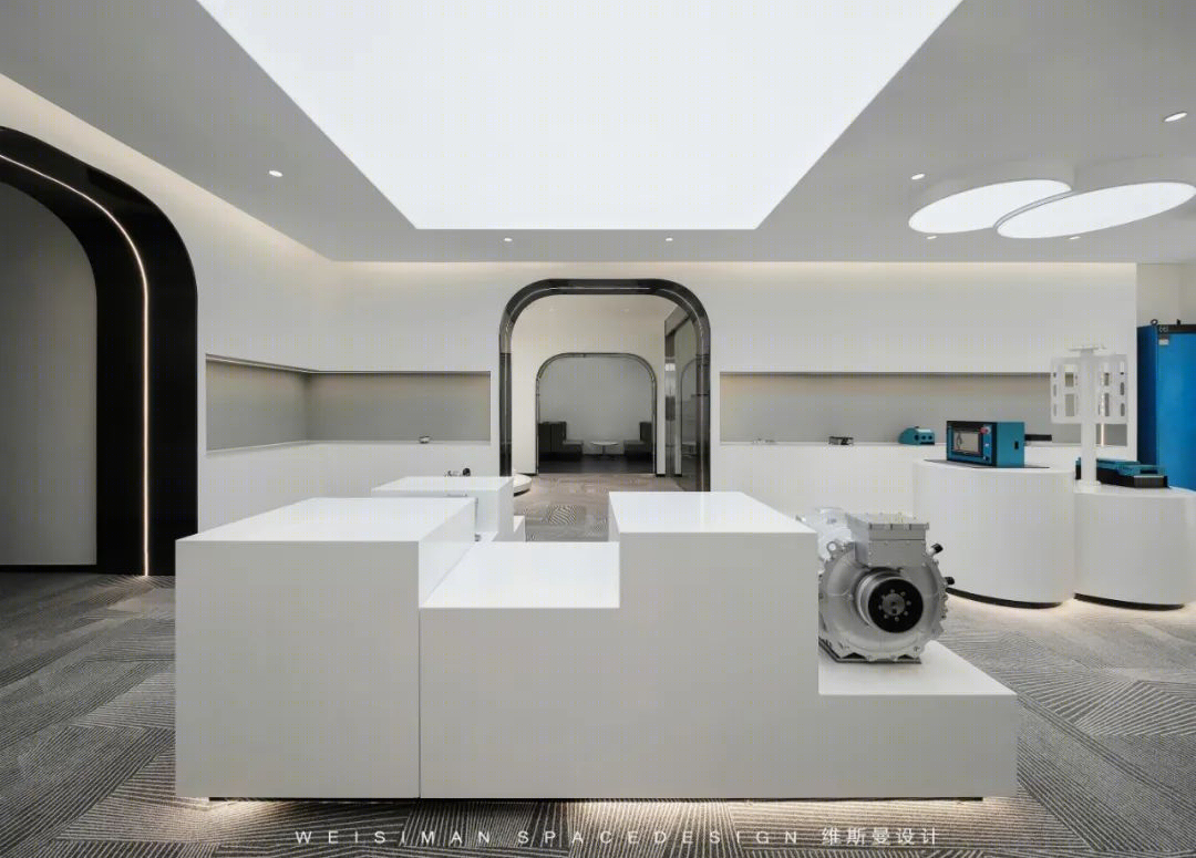 现代极简科技感展厅设计丨中国苏州丨维斯曼全案设计-16