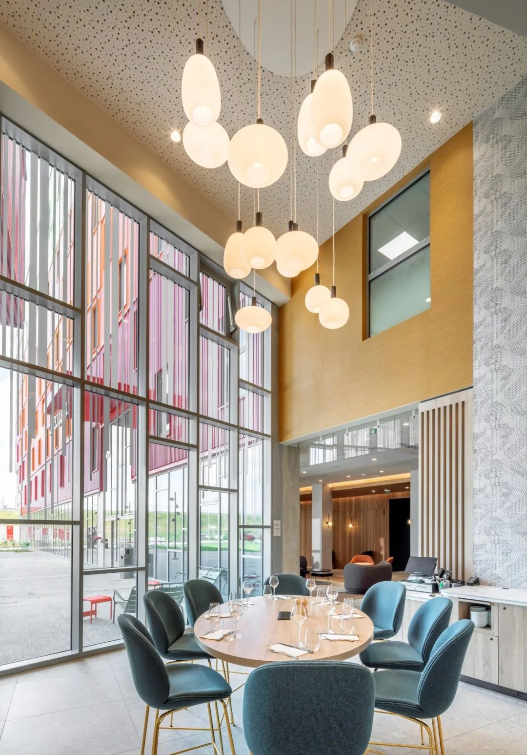 法国彩色立面酒店丨Manuelle Gautrand Architecture-35