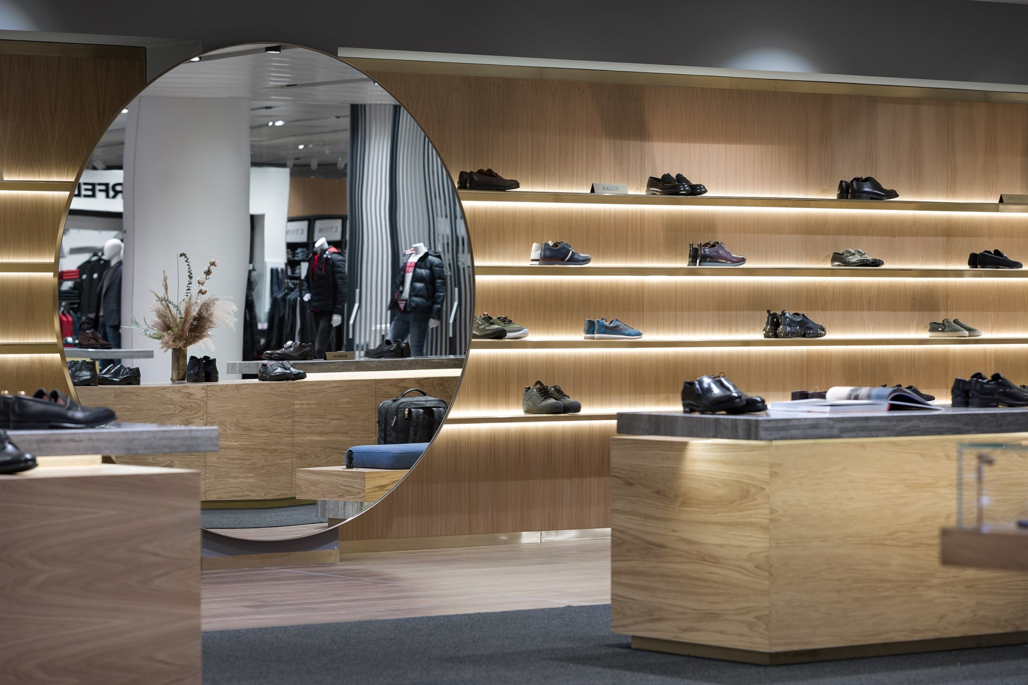 Men's Shoes Department Bezmirno Architects-10