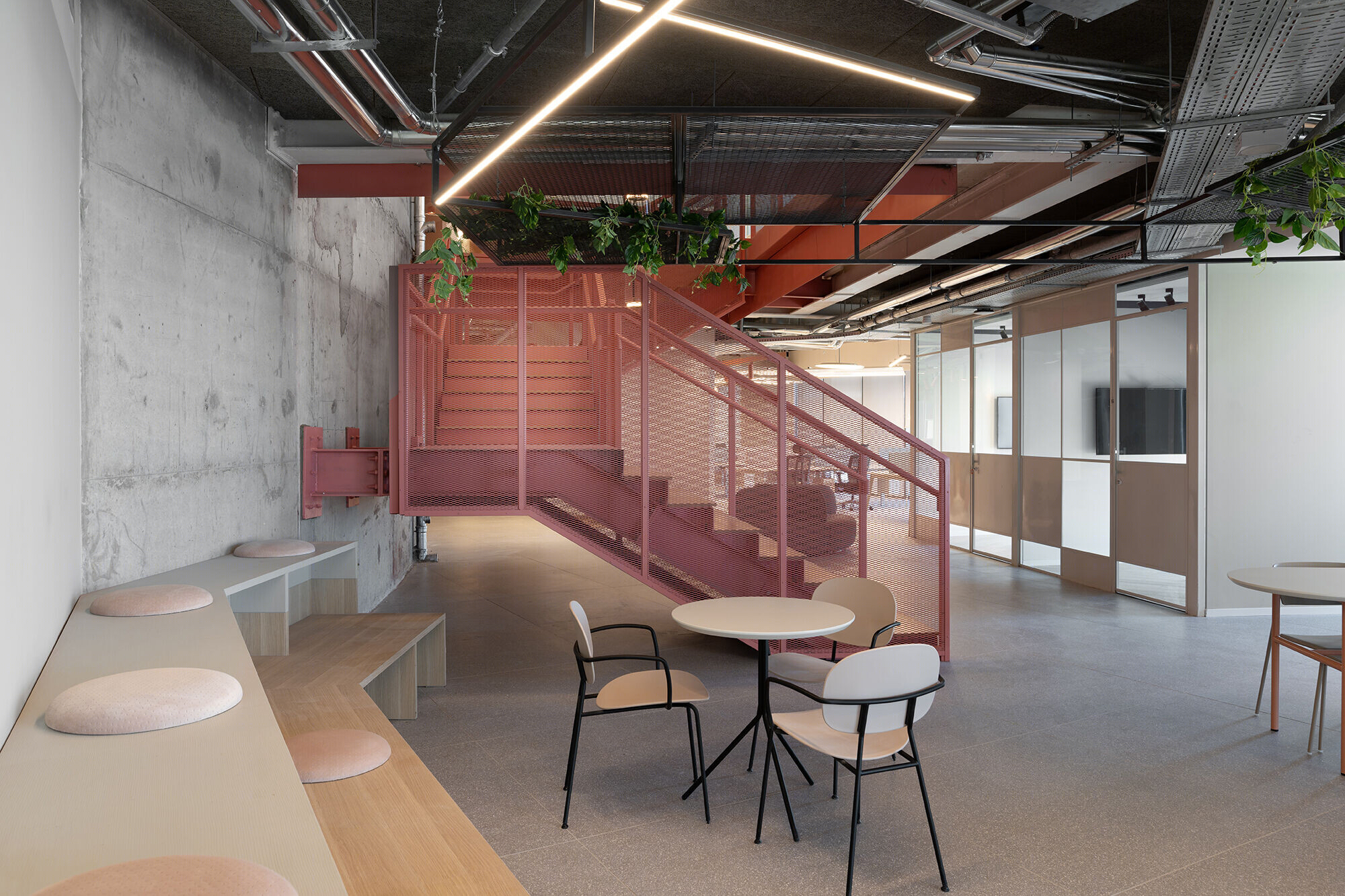 粉色楼梯 · Elementor Offices 的创新设计丨以色列丨En Design Studio-56