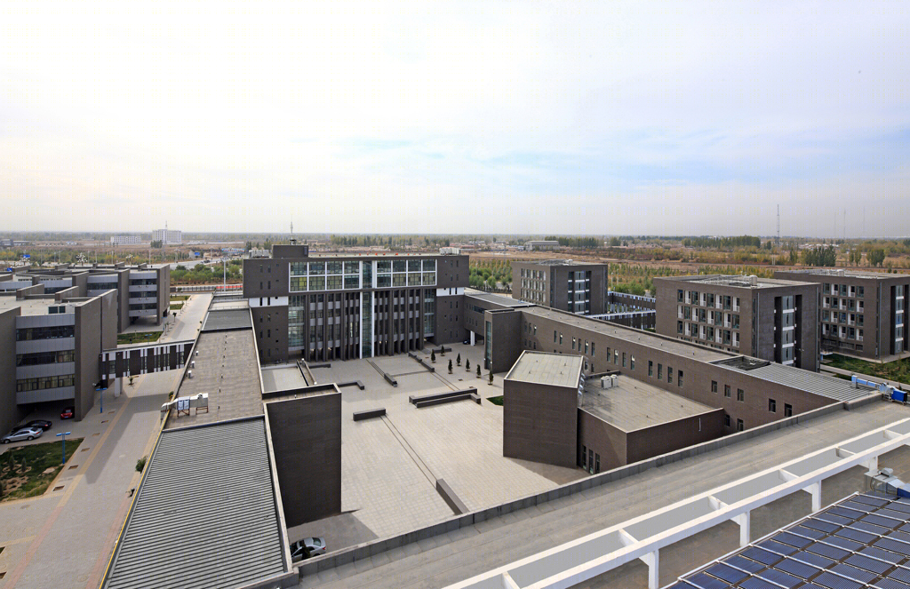 巴彦淖尔市西区中学丨器空间工作室-9