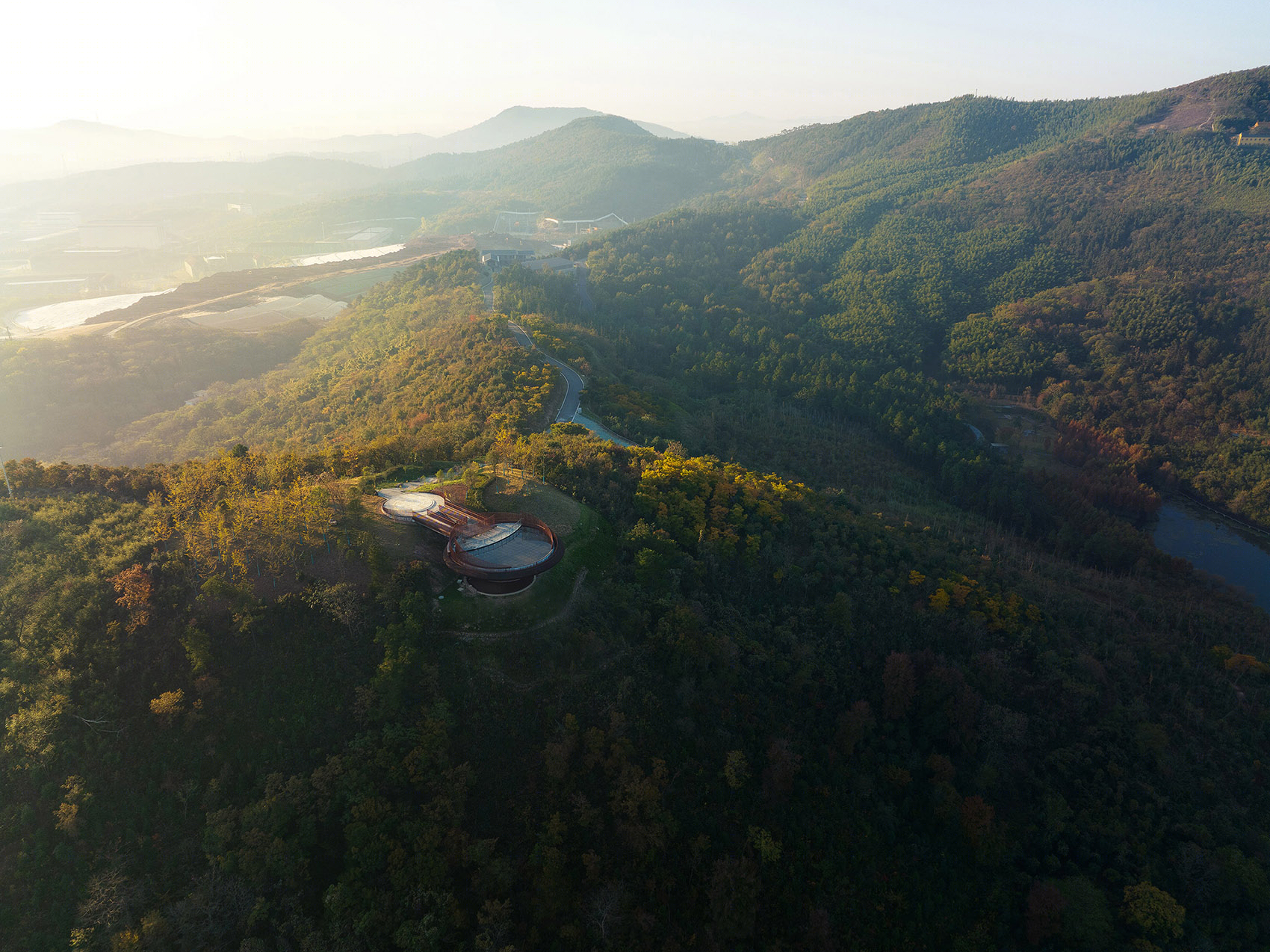 山顶上的消防瞭望台丨中国南京丨东南大学建筑设计研究院有限公司-12