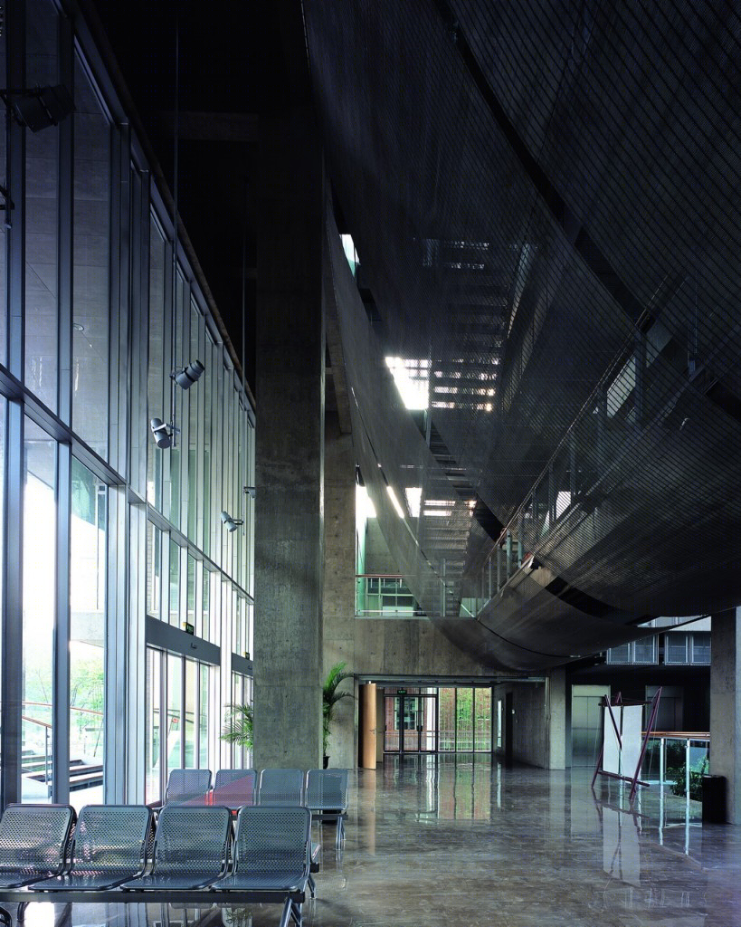 同济大学 C 楼-18