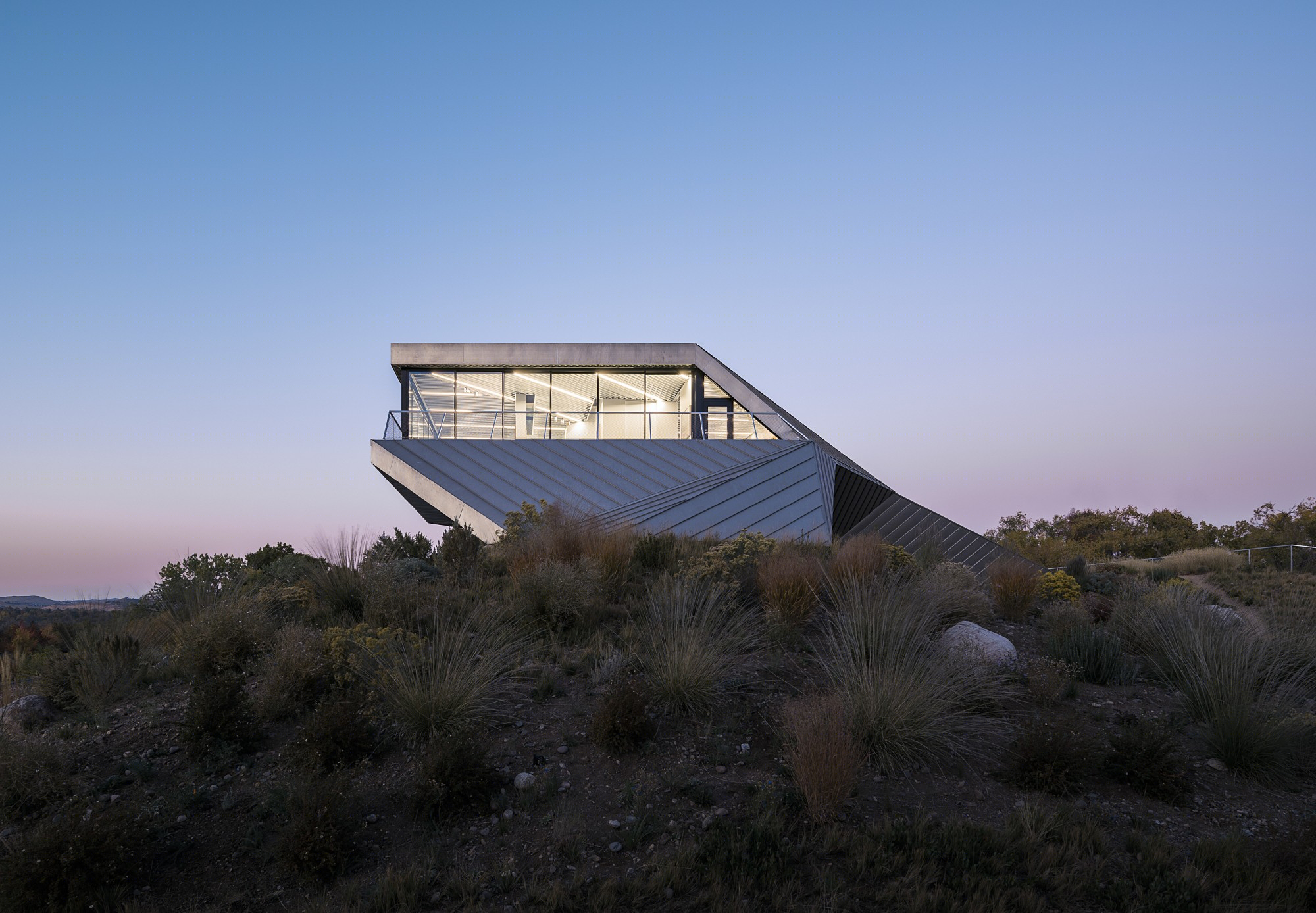 Shapeshifter Ogrydziak Prillinger Architects-7