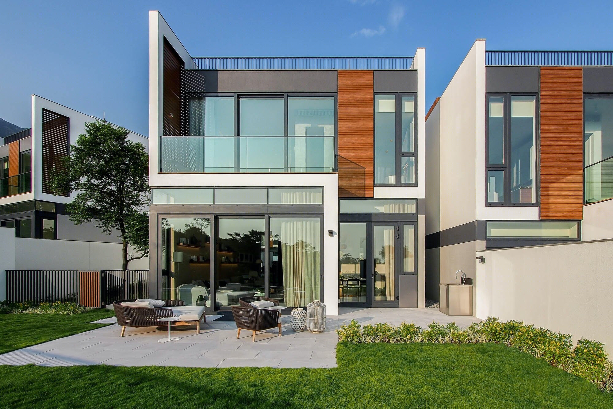 Whitesands — PDP London_files PDP London-7