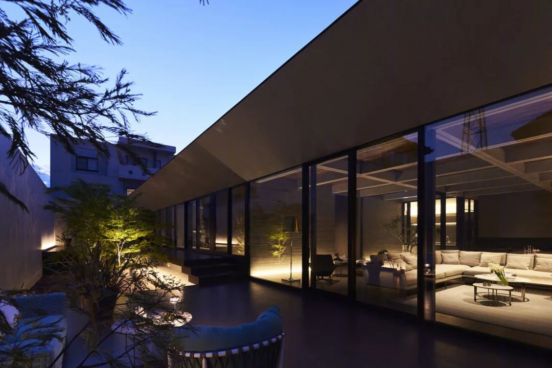 关东 270㎡野兽派美学住宅丨日本丨Apollo Architects & Associates-46