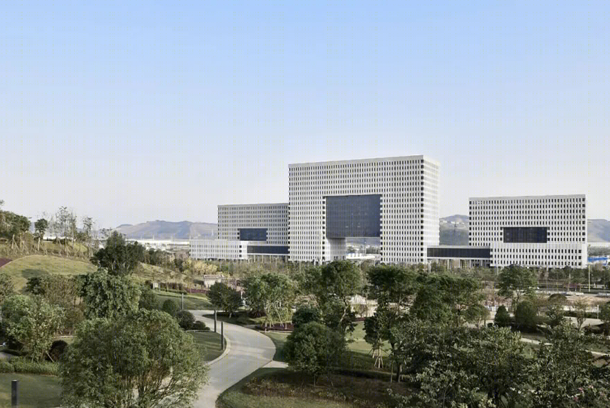 柳州市柳东新区企业总部大楼-1