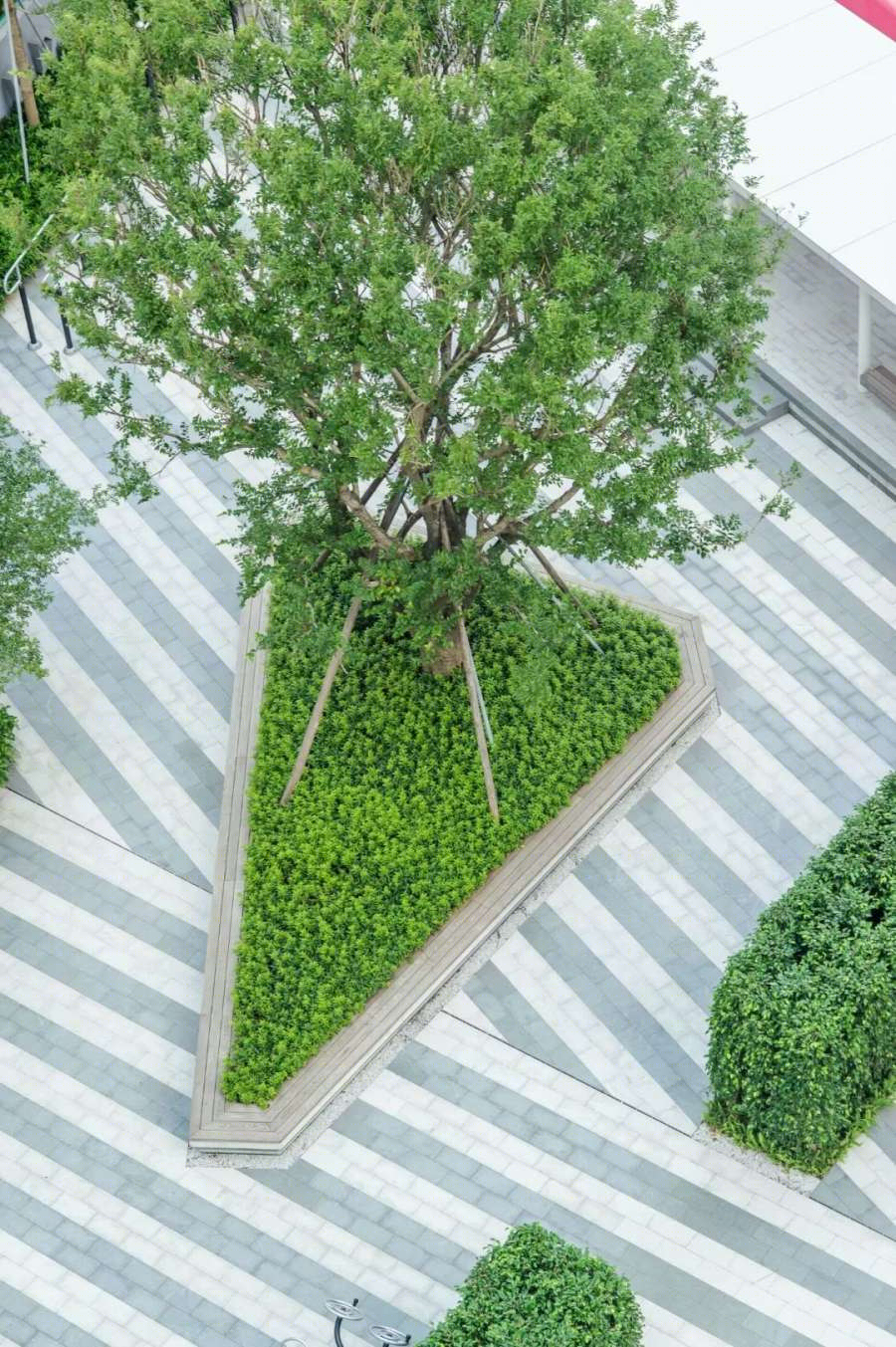 深圳里城玺樾山住宅景观-11