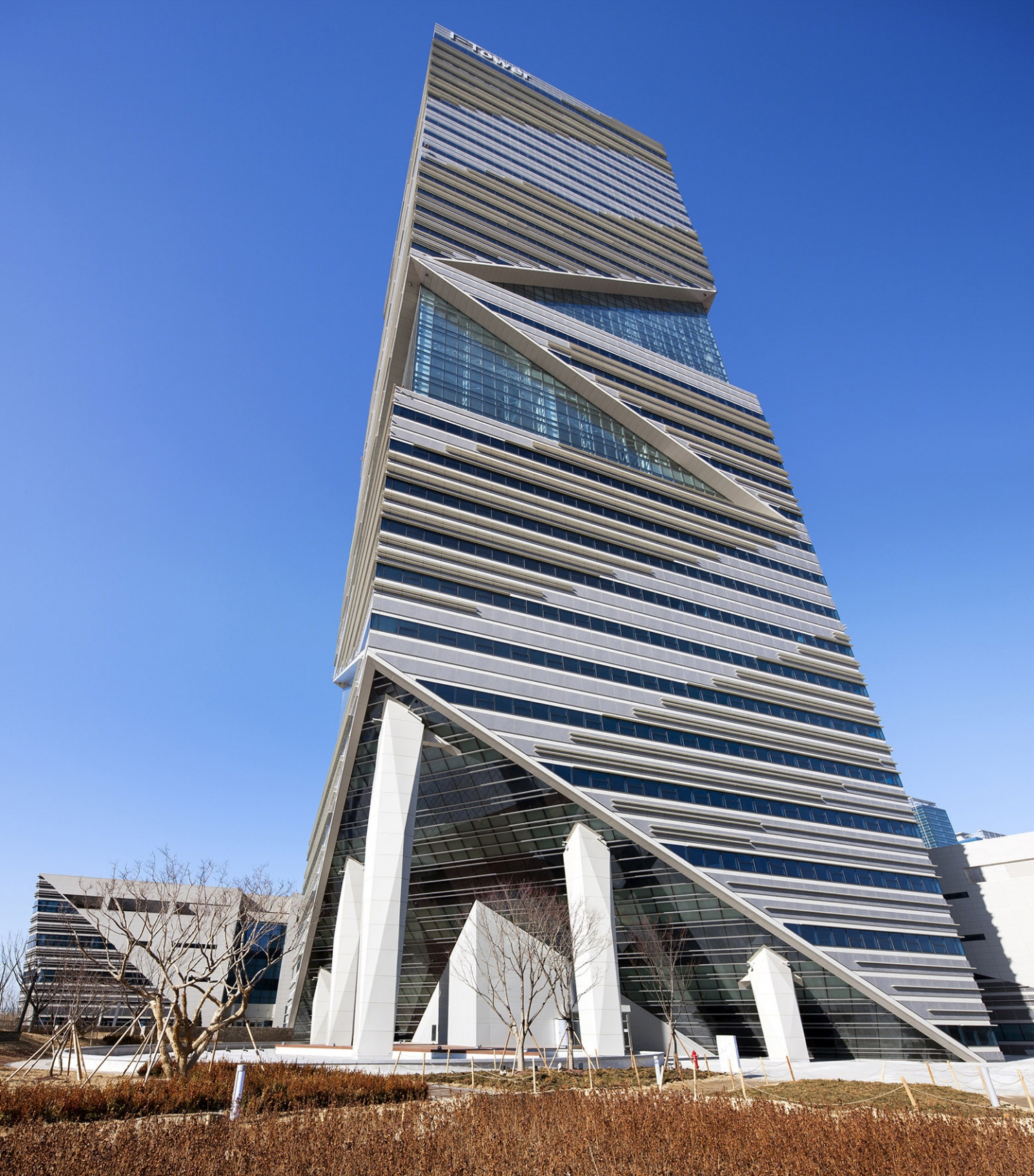 韩国G·塔(G·Tower)丨HAEAHN Architecture + Designcamp Moonpark dmp + Gyung Sung Architects + TCMC Architects & Engineers-16