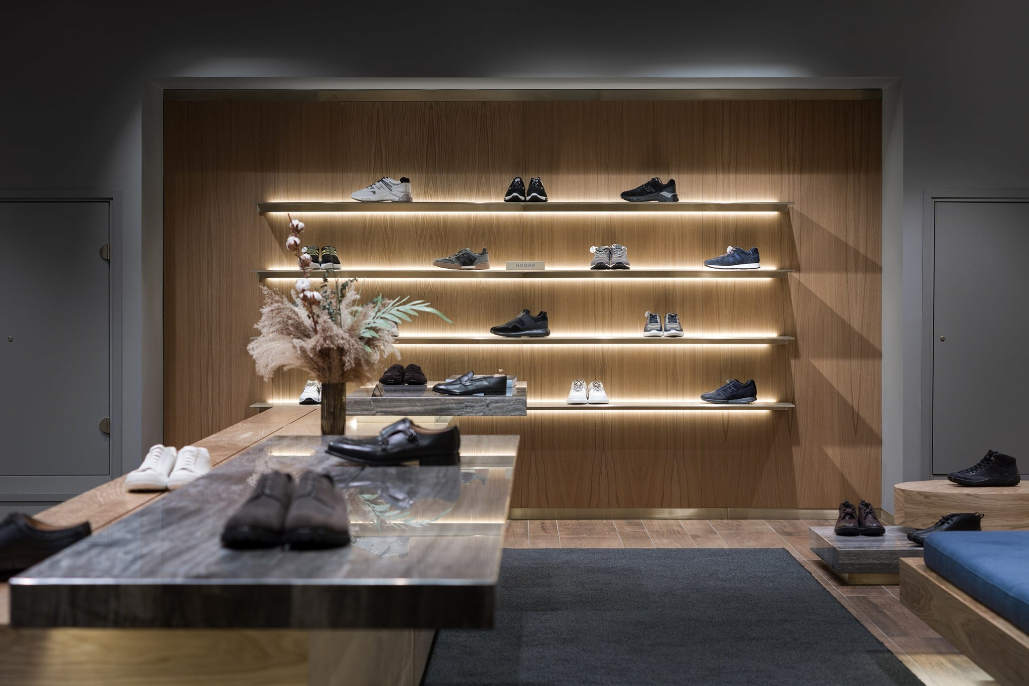 Men's Shoes Department Bezmirno Architects-12