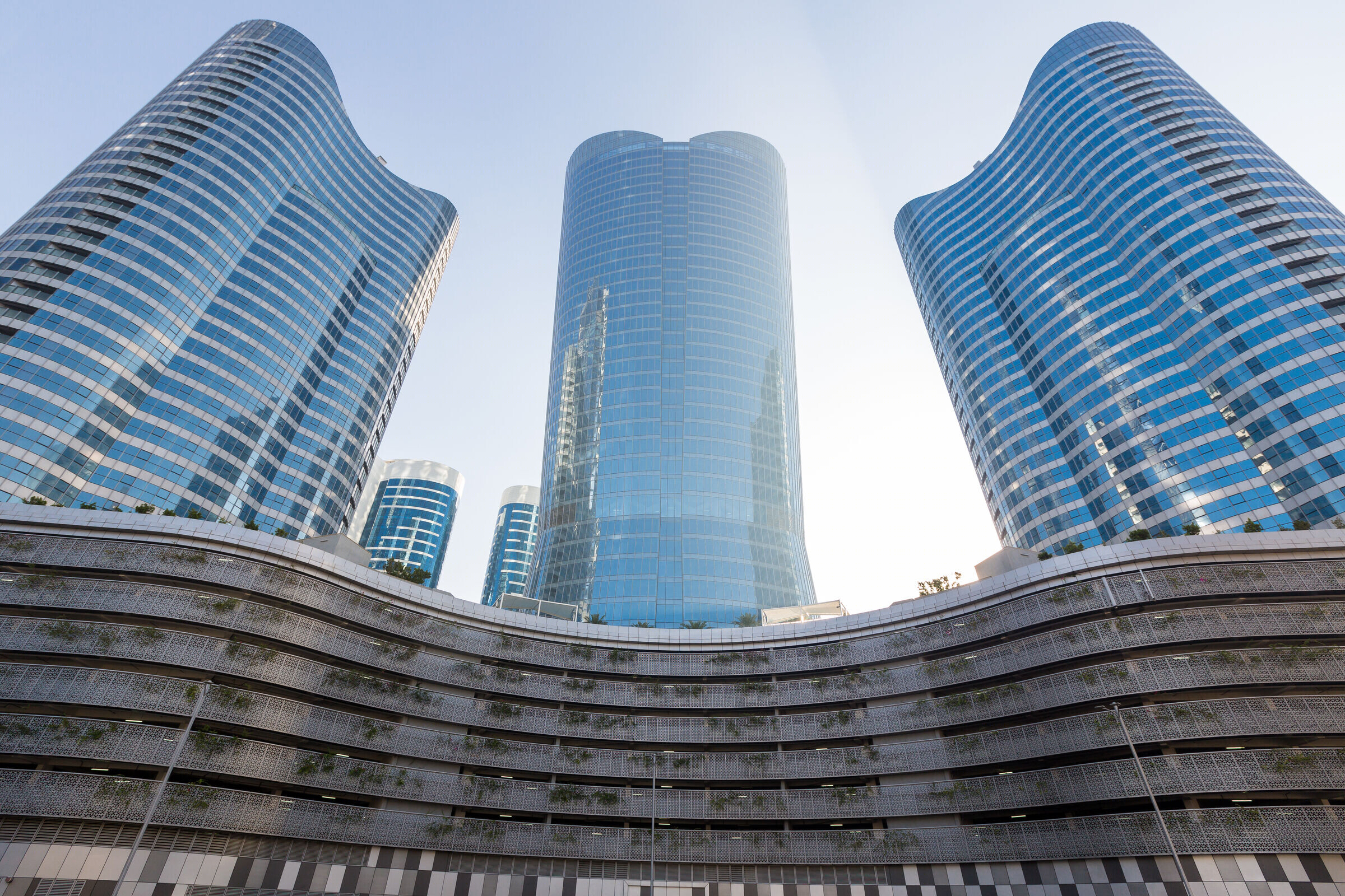 阿联酋城市之光 · P&T Group 办公建筑设计解析-4